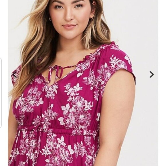 New! 1x 2x 3x 4x Torrid Floral Berry Maxi Dress - Picture 3 of 4